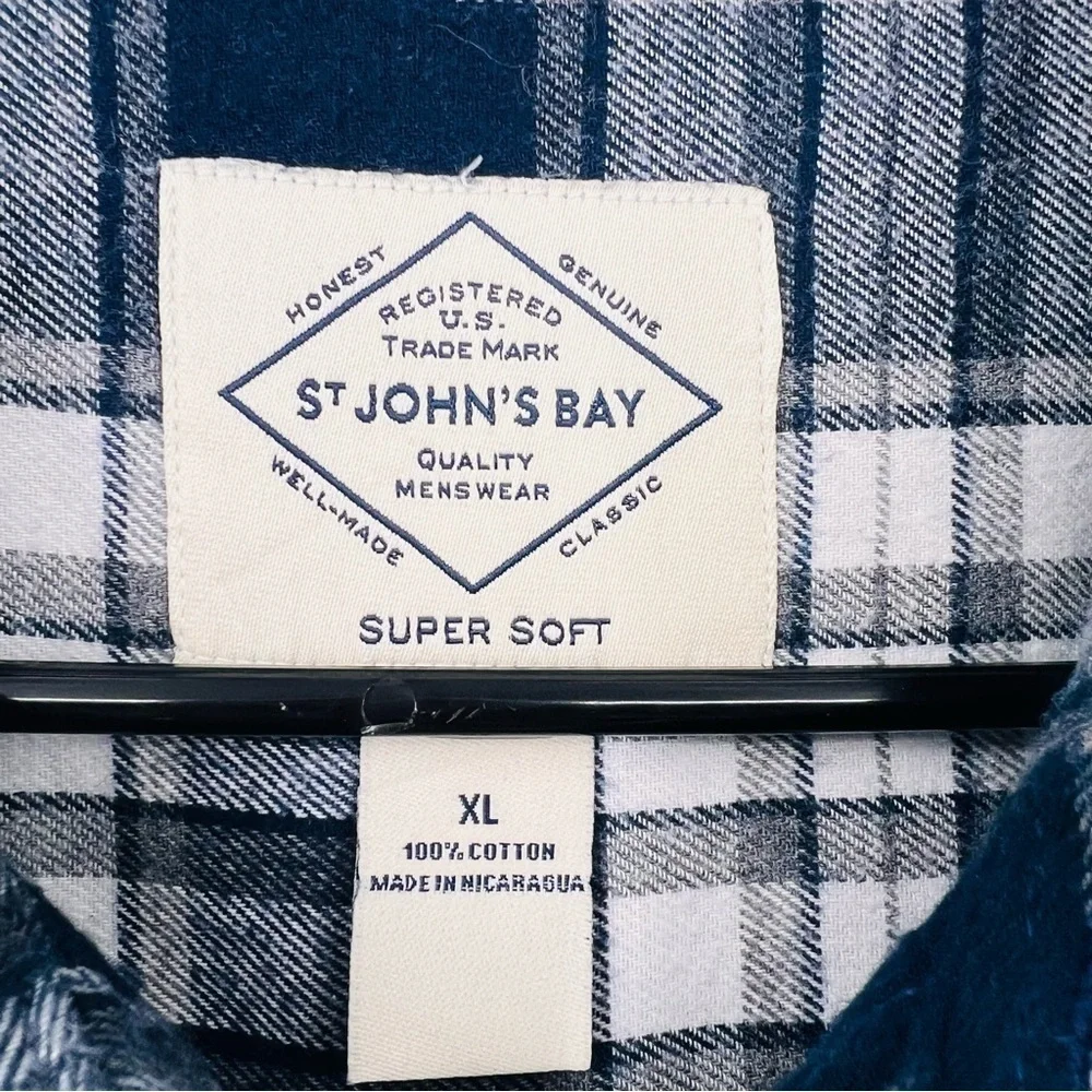 Men’s St Johns Bay Button Up Flannel Shirt Plaid Striped Size XL